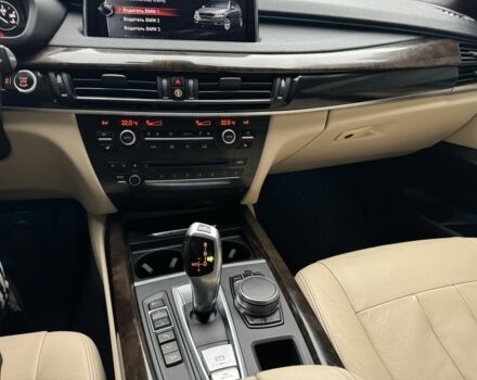 Белый БМВ Х5, объемом двигателя 3 л и пробегом 259 тыс. км за 33000 $, фото 4 на Automoto.ua