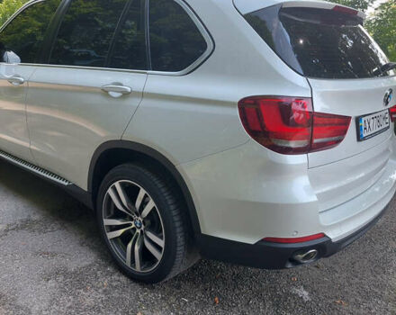 Белый БМВ Х5, объемом двигателя 2 л и пробегом 125 тыс. км за 30000 $, фото 6 на Automoto.ua