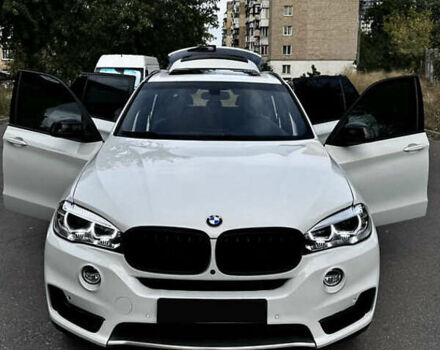 Белый БМВ Х5, объемом двигателя 2.98 л и пробегом 142 тыс. км за 25000 $, фото 4 на Automoto.ua