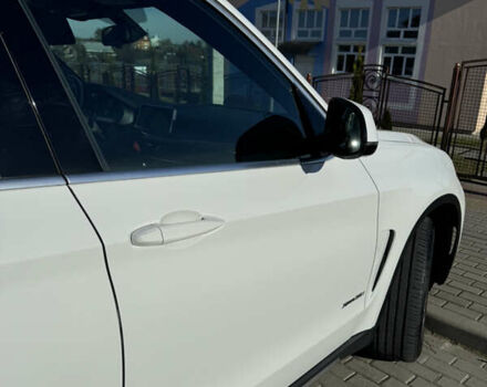 Белый БМВ Х5, объемом двигателя 2.98 л и пробегом 106 тыс. км за 28000 $, фото 2 на Automoto.ua