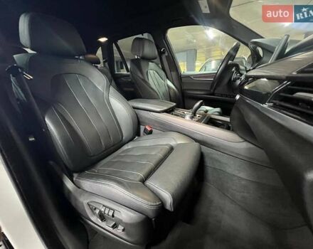 Белый БМВ Х5, объемом двигателя 2.98 л и пробегом 57 тыс. км за 34800 $, фото 13 на Automoto.ua