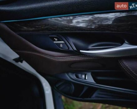 Белый БМВ Х5, объемом двигателя 3 л и пробегом 205 тыс. км за 25000 $, фото 61 на Automoto.ua