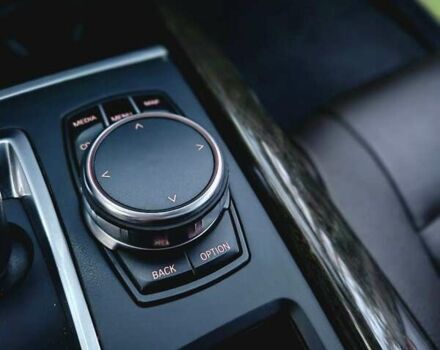 Белый БМВ Х5, объемом двигателя 3 л и пробегом 205 тыс. км за 25000 $, фото 31 на Automoto.ua