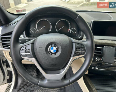 Белый БМВ Х5, объемом двигателя 2 л и пробегом 82 тыс. км за 33900 $, фото 23 на Automoto.ua