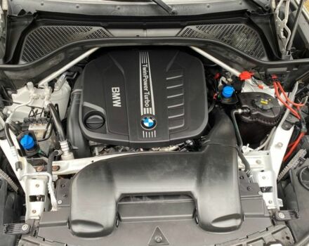 Белый БМВ Х5, объемом двигателя 3 л и пробегом 249 тыс. км за 35000 $, фото 14 на Automoto.ua