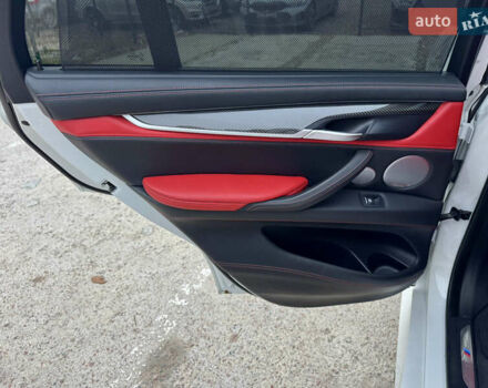 Білий БМВ Х5, об'ємом двигуна 4.39 л та пробігом 86 тис. км за 36900 $, фото 25 на Automoto.ua