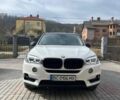 Белый БМВ Х5, объемом двигателя 2 л и пробегом 134 тыс. км за 30000 $, фото 1 на Automoto.ua
