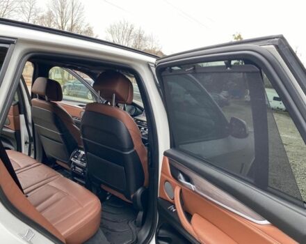 Белый БМВ Х5, объемом двигателя 3 л и пробегом 249 тыс. км за 35000 $, фото 3 на Automoto.ua