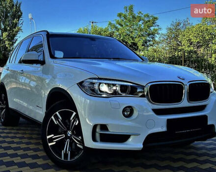 Белый БМВ Х5, объемом двигателя 2 л и пробегом 120 тыс. км за 24999 $, фото 5 на Automoto.ua
