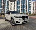 Белый БМВ Х5, объемом двигателя 3 л и пробегом 113 тыс. км за 31915 $, фото 1 на Automoto.ua