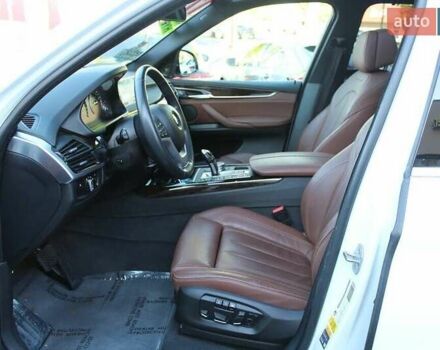 Білий БМВ Х5, об'ємом двигуна 2.98 л та пробігом 106 тис. км за 8700 $, фото 4 на Automoto.ua