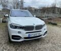 Белый БМВ Х5, объемом двигателя 3 л и пробегом 249 тыс. км за 35000 $, фото 21 на Automoto.ua