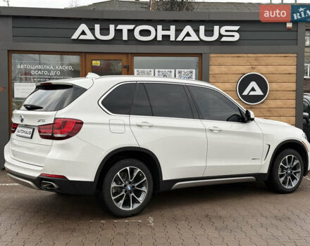 Білий БМВ Х5, об'ємом двигуна 2.99 л та пробігом 213 тис. км за 28800 $, фото 5 на Automoto.ua