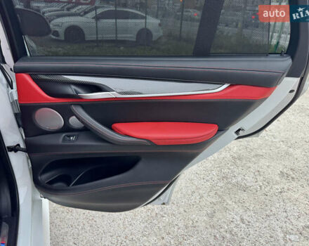 Білий БМВ Х5, об'ємом двигуна 4.39 л та пробігом 86 тис. км за 36900 $, фото 31 на Automoto.ua