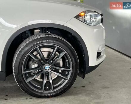 Белый БМВ Х5, объемом двигателя 2.98 л и пробегом 57 тыс. км за 34800 $, фото 11 на Automoto.ua