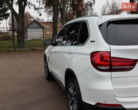 Белый БМВ Х5, объемом двигателя 2 л и пробегом 217 тыс. км за 27500 $, фото 7 на Automoto.ua