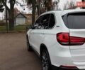 Белый БМВ Х5, объемом двигателя 2 л и пробегом 217 тыс. км за 27500 $, фото 7 на Automoto.ua