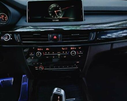 Белый БМВ Х5, объемом двигателя 3 л и пробегом 205 тыс. км за 25000 $, фото 28 на Automoto.ua