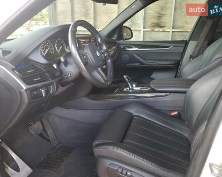 Білий БМВ Х5, об'ємом двигуна 2 л та пробігом 96 тис. км за 8500 $, фото 6 на Automoto.ua