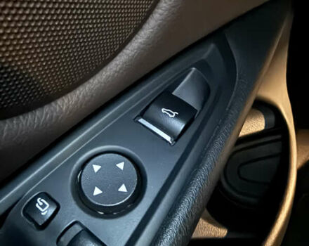 Белый БМВ Х5, объемом двигателя 2 л и пробегом 211 тыс. км за 24990 $, фото 15 на Automoto.ua