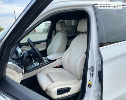 Белый БМВ Х5, объемом двигателя 2.99 л и пробегом 225 тыс. км за 37777 $, фото 7 на Automoto.ua