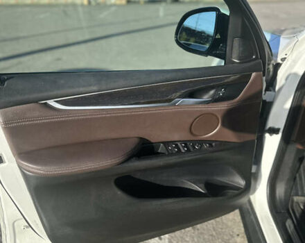 Белый БМВ Х5, объемом двигателя 2.99 л и пробегом 150 тыс. км за 39999 $, фото 11 на Automoto.ua