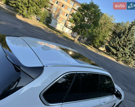 Белый БМВ Х5, объемом двигателя 2 л и пробегом 100 тыс. км за 32000 $, фото 18 на Automoto.ua