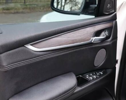 Белый БМВ Х5, объемом двигателя 2 л и пробегом 217 тыс. км за 27500 $, фото 16 на Automoto.ua