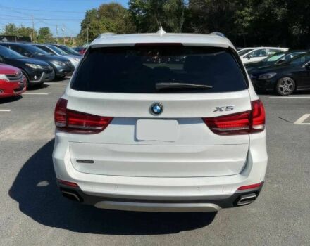 Белый БМВ Х5, объемом двигателя 2 л и пробегом 54 тыс. км за 9500 $, фото 6 на Automoto.ua