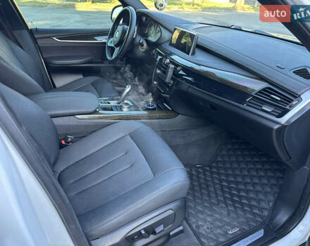 Белый БМВ Х5, объемом двигателя 2 л и пробегом 100 тыс. км за 32000 $, фото 13 на Automoto.ua