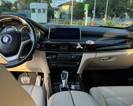 Білий БМВ Х5, об'ємом двигуна 2.98 л та пробігом 160 тис. км за 23500 $, фото 3 на Automoto.ua