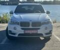 Белый БМВ Х5, объемом двигателя 3 л и пробегом 150 тыс. км за 39999 $, фото 1 на Automoto.ua