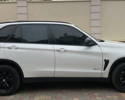 Белый БМВ Х5, объемом двигателя 2 л и пробегом 130 тыс. км за 24800 $, фото 11 на Automoto.ua