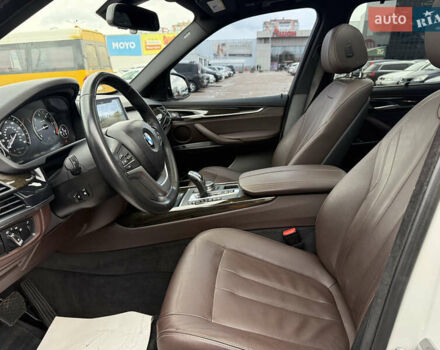 Білий БМВ Х5, об'ємом двигуна 2.99 л та пробігом 213 тис. км за 28800 $, фото 8 на Automoto.ua