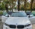 Белый БМВ Х5, объемом двигателя 2 л и пробегом 177 тыс. км за 27629 $, фото 1 на Automoto.ua
