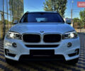 Белый БМВ Х5, объемом двигателя 2 л и пробегом 120 тыс. км за 24999 $, фото 3 на Automoto.ua