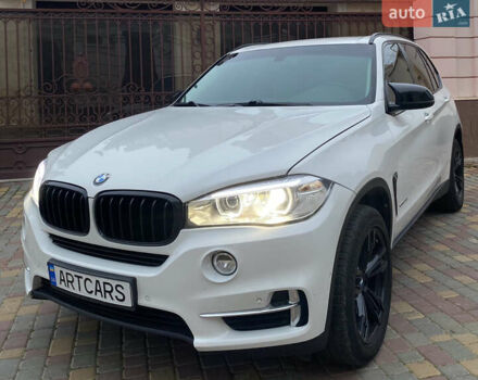 Белый БМВ Х5, объемом двигателя 2 л и пробегом 130 тыс. км за 24800 $, фото 6 на Automoto.ua
