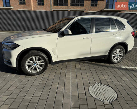 Белый БМВ Х5, объемом двигателя 2 л и пробегом 212 тыс. км за 27000 $, фото 19 на Automoto.ua
