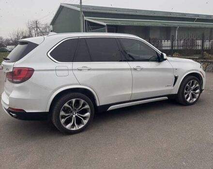 Белый БМВ Х5, объемом двигателя 3 л и пробегом 137 тыс. км за 30000 $, фото 1 на Automoto.ua