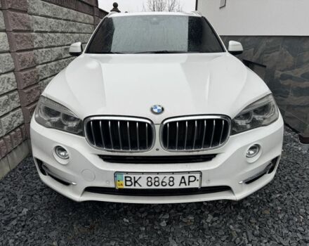 Белый БМВ Х5, объемом двигателя 3 л и пробегом 259 тыс. км за 33000 $, фото 3 на Automoto.ua