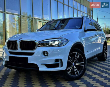 Белый БМВ Х5, объемом двигателя 2 л и пробегом 120 тыс. км за 24999 $, фото 2 на Automoto.ua