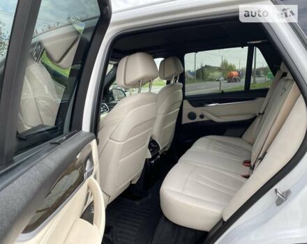 Белый БМВ Х5, объемом двигателя 2.99 л и пробегом 225 тыс. км за 37777 $, фото 3 на Automoto.ua