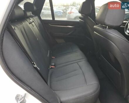 Белый БМВ Х5, объемом двигателя 2 л и пробегом 128 тыс. км за 8500 $, фото 10 на Automoto.ua