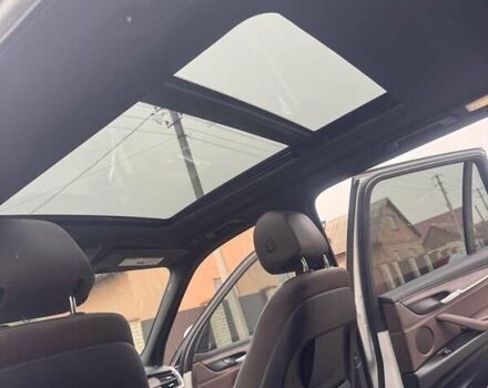 Белый БМВ Х5, объемом двигателя 3 л и пробегом 137 тыс. км за 30000 $, фото 8 на Automoto.ua