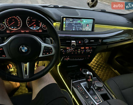 Белый БМВ Х5, объемом двигателя 2 л и пробегом 100 тыс. км за 32000 $, фото 33 на Automoto.ua