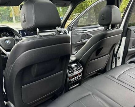 Білий БМВ Х5, об'ємом двигуна 3 л та пробігом 142 тис. км за 23000 $, фото 15 на Automoto.ua