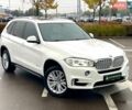Белый БМВ Х5, объемом двигателя 3 л и пробегом 120 тыс. км за 24500 $, фото 1 на Automoto.ua