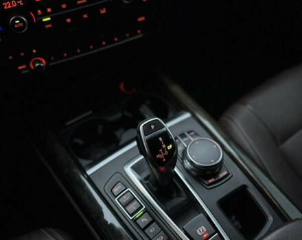 Білий БМВ Х5, об'ємом двигуна 2.99 л та пробігом 218 тис. км за 32900 $, фото 12 на Automoto.ua