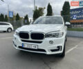 Белый БМВ Х5, объемом двигателя 2.98 л и пробегом 130 тыс. км за 28000 $, фото 4 на Automoto.ua