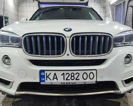 Белый БМВ Х5, объемом двигателя 2 л и пробегом 158 тыс. км за 35500 $, фото 4 на Automoto.ua